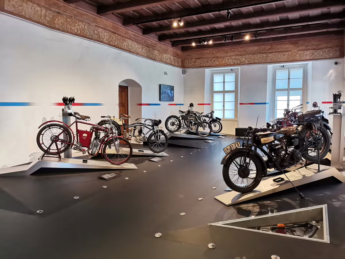 Historický vývoj motocyklů