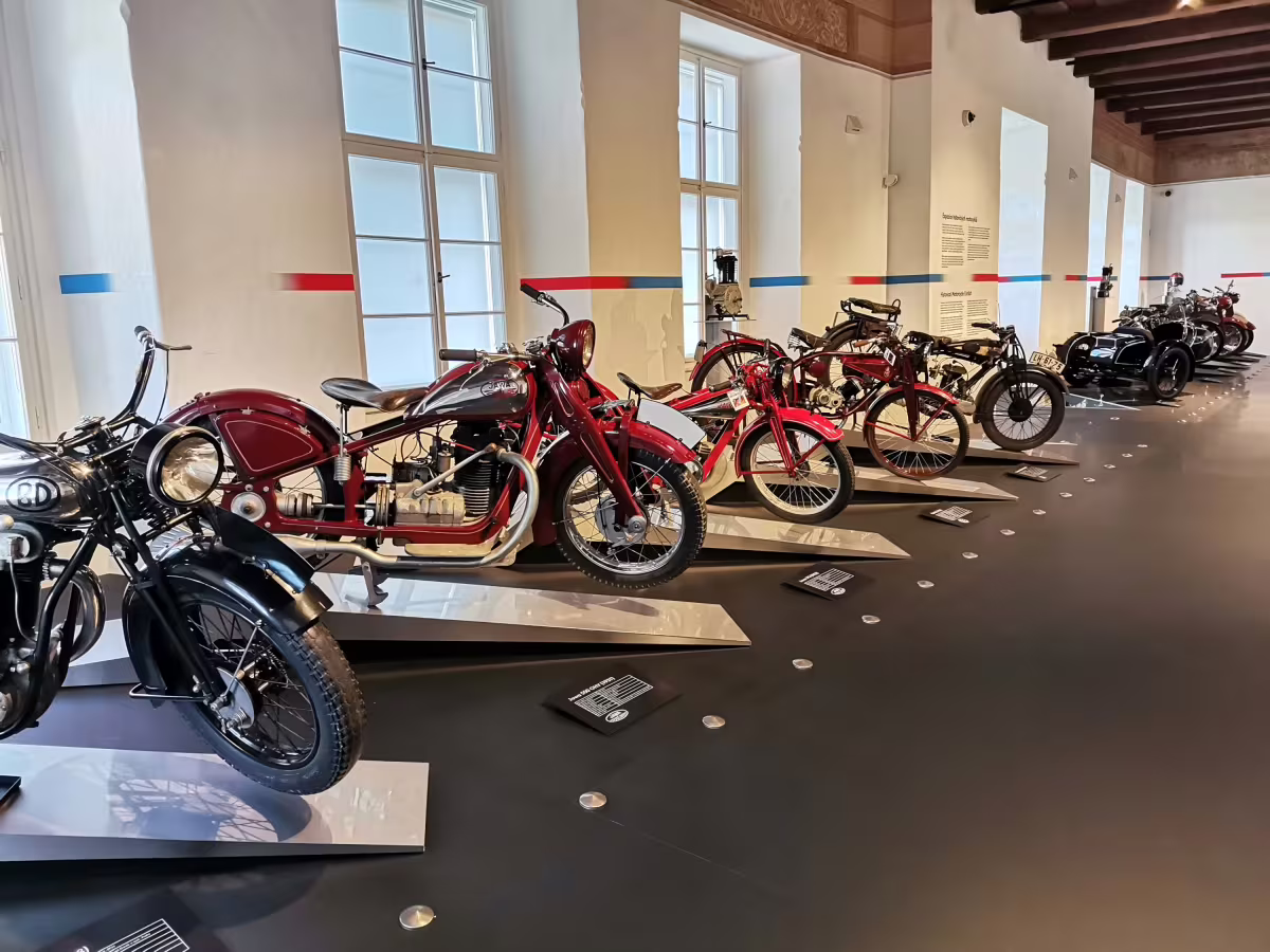 Historický vývoj motocyklů